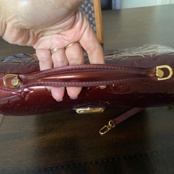 ❤️SOLD❤️Authentic Louis Vuitton Amarante Mirada - Picture 5 of 12